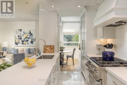 34 - 33 Price Street, Toronto, ON - Indoor Photo Showing Kitchen With Upgraded Kitchen