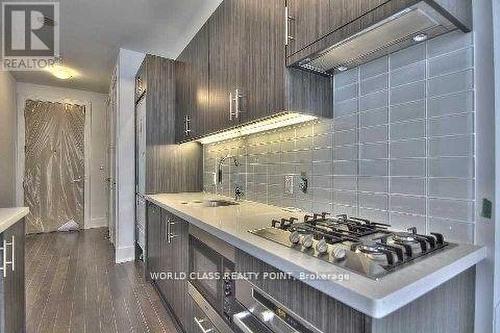 931 - 39 Queens Quay E, Toronto, ON - Indoor Photo Showing Kitchen With Upgraded Kitchen