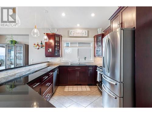 12852 Apex Drive, Lake Country, BC - Indoor Photo Showing Kitchen