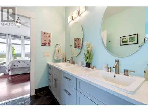 12852 Apex Drive, Lake Country, BC - Indoor Photo Showing Bathroom