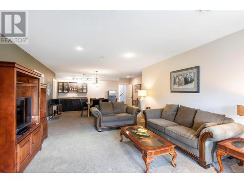 12852 Apex Drive, Lake Country, BC - Indoor Photo Showing Living Room