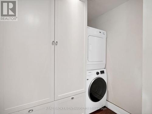 311 - 185 Robinson Street, Oakville, ON - Indoor Photo Showing Laundry Room