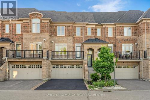 64 Chapman Court, Aurora, ON - Outdoor With Balcony With Facade