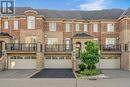 64 Chapman Court, Aurora, ON  - Outdoor With Balcony With Facade 