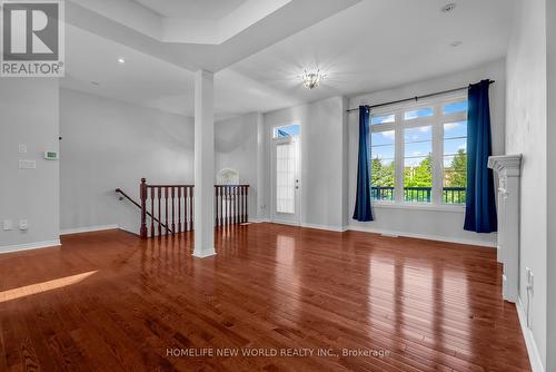 64 Chapman Court, Aurora, ON - Indoor Photo Showing Other Room