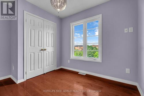 64 Chapman Court, Aurora, ON - Indoor Photo Showing Other Room