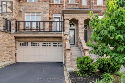 64 Chapman Court, Aurora, ON - Outdoor With Balcony With Facade