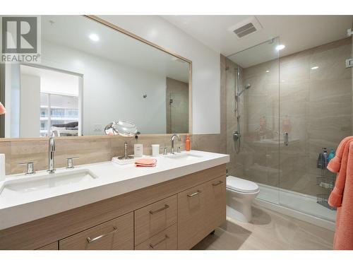 1191 Sunset Drive Unit# 2706, Kelowna, BC - Indoor Photo Showing Bathroom