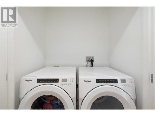 1191 Sunset Drive Unit# 2706, Kelowna, BC - Indoor Photo Showing Laundry Room