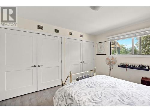 750 Mcclure Road, Kelowna, BC - Indoor Photo Showing Bedroom
