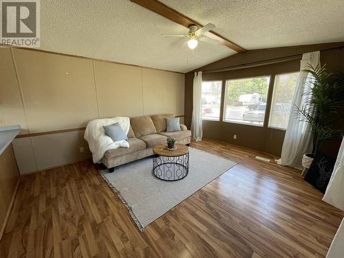 8919 77 Street, Fort St. John, BC - Indoor Photo Showing Living Room