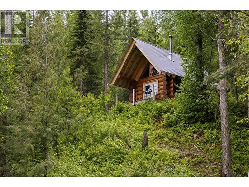 9201 Loos Road, Mcbride, BC 