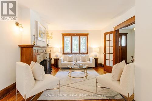 30 Beck Avenue, Toronto, ON - Indoor Photo Showing Living Room