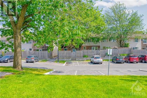 1379 Cahill Drive Unit#45, Ottawa, ON - Outdoor