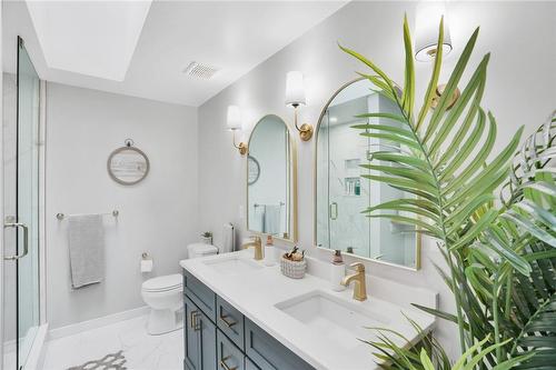 87 Essling Avenue, Hamilton, ON - Indoor Photo Showing Bathroom