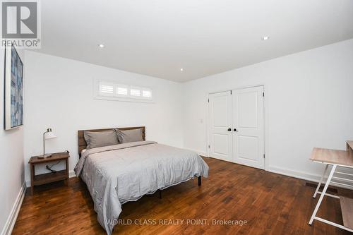 192 Queen Street W, Mississauga, ON - Indoor Photo Showing Bedroom