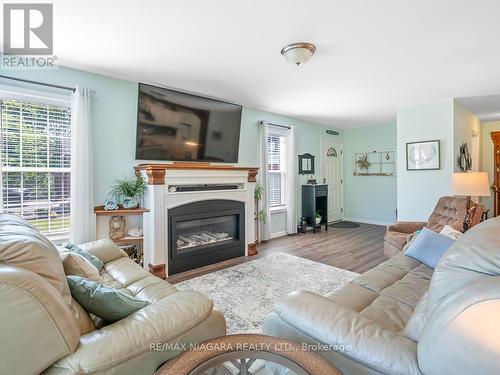 3545 Firelane 7, Port Colborne, ON - Indoor Photo Showing Living Room With Fireplace