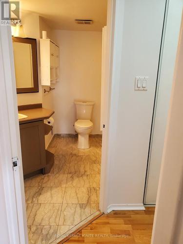 324 - 11753 Sheppard Avenue E, Toronto, ON - Indoor Photo Showing Bathroom