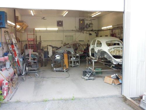 Workshop - 7 Rue Morrissette S., Brownsburg-Chatham, QC - Indoor Photo Showing Garage