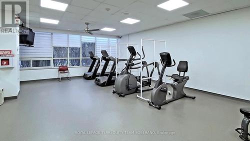 312 - 7 Townsgate Drive, Vaughan (Crestwood-Springfarm-Yorkhill), ON - Indoor Photo Showing Gym Room