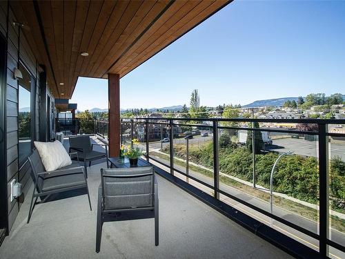 502-135 Haliburton St, Nanaimo, BC - Outdoor With Balcony With View With Exterior