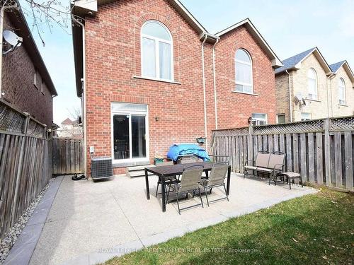 5638 Longboat Ave, Mississauga, ON - Outdoor With Exterior