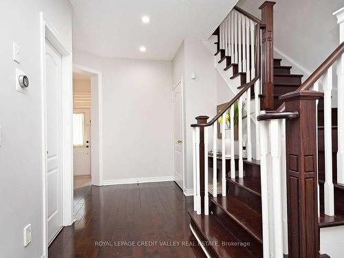 5638 Longboat Ave, Mississauga, ON - Indoor Photo Showing Other Room