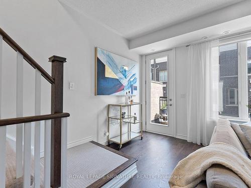 23-150 Long Branch Ave, Toronto, ON - Indoor Photo Showing Other Room