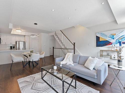 23-150 Long Branch Ave, Toronto, ON - Indoor Photo Showing Living Room