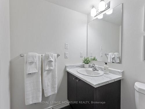 23-150 Long Branch Ave, Toronto, ON - Indoor Photo Showing Bathroom