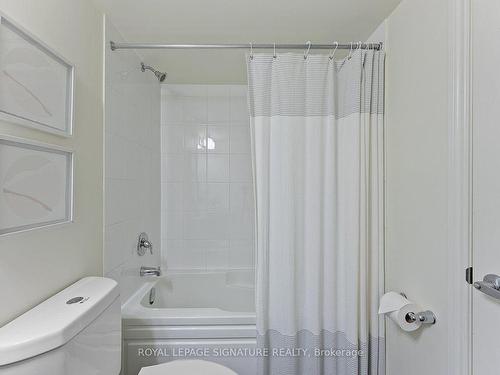 23-150 Long Branch Ave, Toronto, ON - Indoor Photo Showing Bathroom