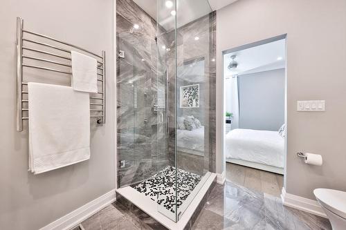 4669 Leanna Heights Road, Burlington, ON - Indoor Photo Showing Bathroom