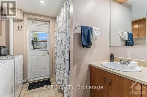 341-343-345-345A-345B Hampden Street, Hawkesbury, ON - Indoor Photo Showing Bathroom