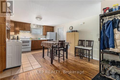 341-343-345-345A-345B Hampden Street, Hawkesbury, ON - Indoor Photo Showing Kitchen