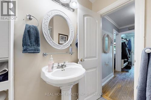 134 Hillcroft Street, Oshawa, ON - Indoor Photo Showing Bathroom