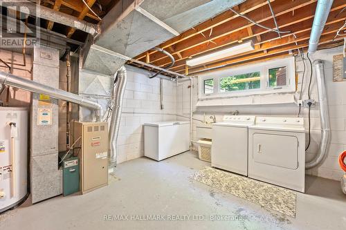 4 Panmure Crescent, Toronto, ON - Indoor Photo Showing Laundry Room