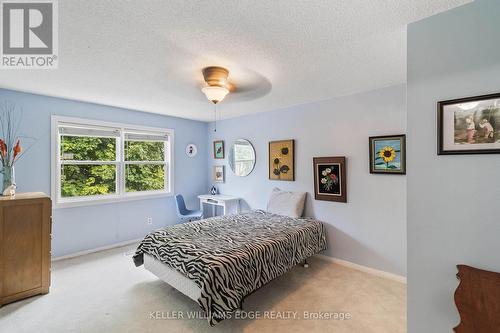 2060 Hunters Wood Drive, Burlington, ON - Indoor Photo Showing Bedroom