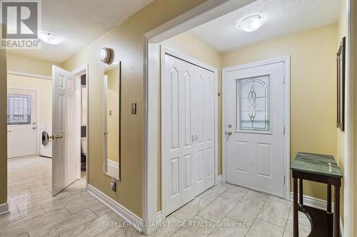 2060 Hunters Wood Drive, Burlington, ON - Indoor Photo Showing Other Room