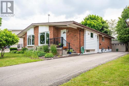 131 Meadowlark Drive, Hamilton, ON - Outdoor