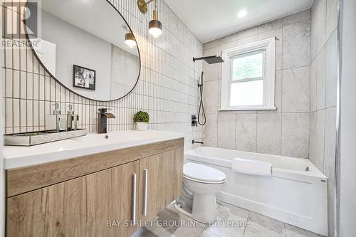 31 Warren Road, St. Catharines, ON - Indoor Photo Showing Bathroom