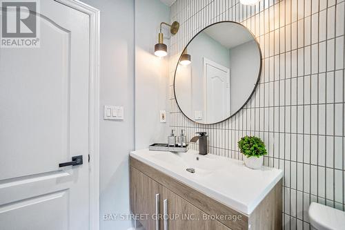 31 Warren Road, St. Catharines, ON - Indoor Photo Showing Bathroom