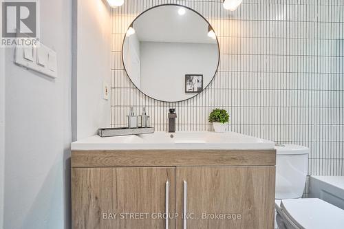 31 Warren Road, St. Catharines, ON - Indoor Photo Showing Bathroom