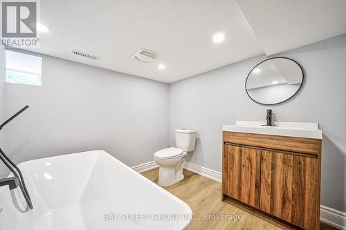 31 Warren Road, St. Catharines, ON - Indoor Photo Showing Bathroom