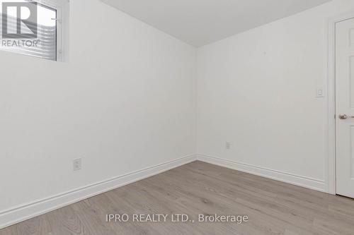 328 Bedrock Drive, Hamilton, ON - Indoor Photo Showing Other Room