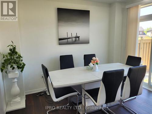 328 Bedrock Drive, Hamilton (Stoney Creek Mountain), ON - Indoor Photo Showing Dining Room