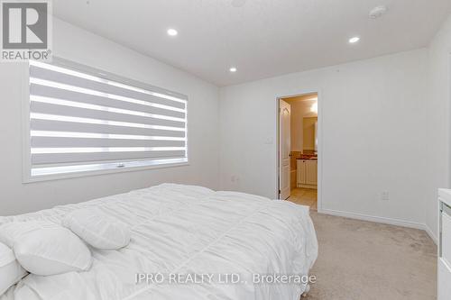 328 Bedrock Drive, Hamilton (Stoney Creek Mountain), ON - Indoor Photo Showing Bedroom