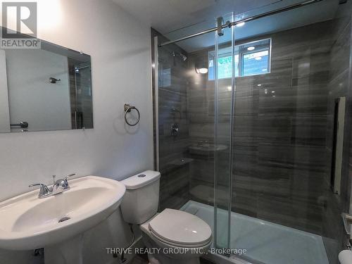 407 Griffith Street, London, ON - Indoor Photo Showing Bathroom