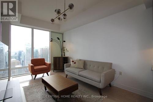 5503 - 8 The Esplanade Street, Toronto, ON - Indoor Photo Showing Living Room