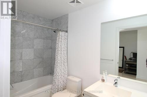 5503 - 8 The Esplanade Street, Toronto, ON - Indoor Photo Showing Bathroom