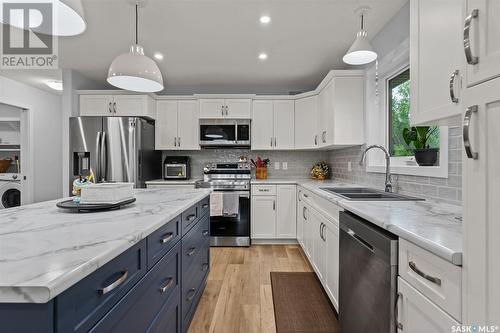 307 Cumming Avenue, Manitou Beach, SK - Indoor Photo Showing Kitchen With Double Sink With Upgraded Kitchen